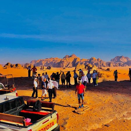 Flowers Rum Camp Wadi Rum Exterior photo
